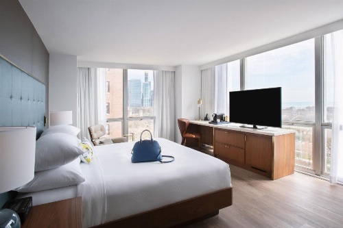 Le Méridien Essex Chicago image 7